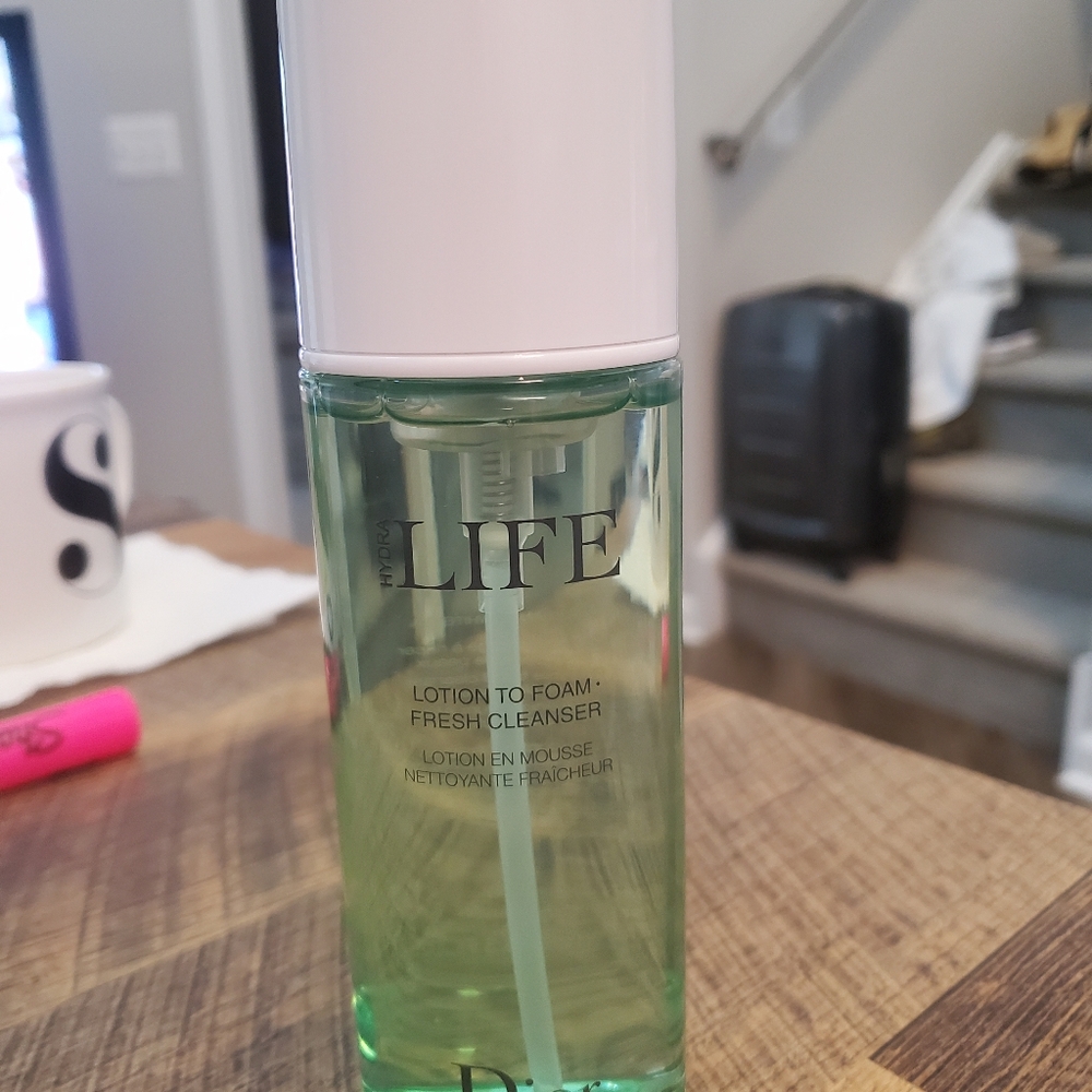 Dior Hydra Life Lotion to Foam Cleanser
